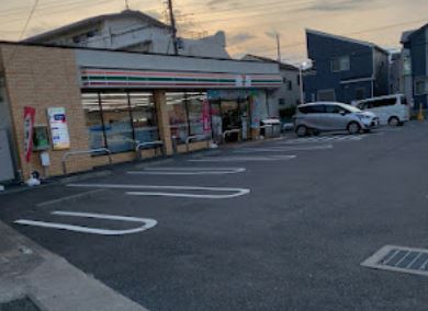 寒川町岡田3丁目　建築条件なし売地 コンビニ