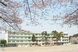 茅ヶ崎市菱沼一丁目 中古戸建 小学校